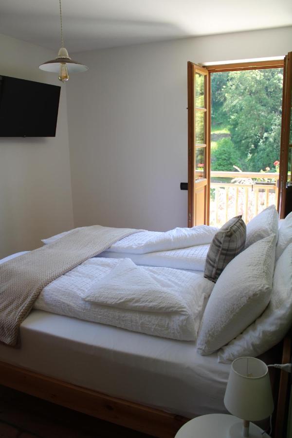 צ'מברה Agriturismo Valfraja מראה חיצוני תמונה