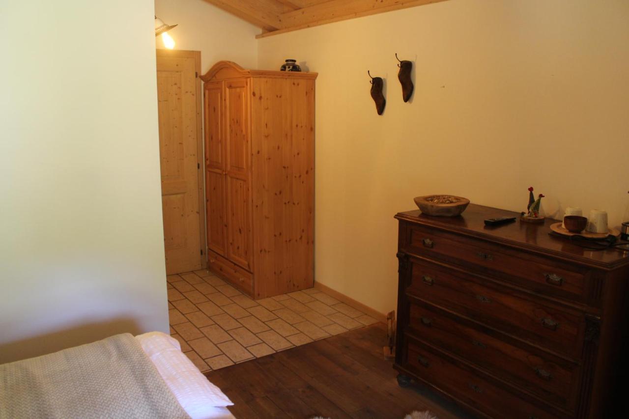צ'מברה Agriturismo Valfraja מראה חיצוני תמונה