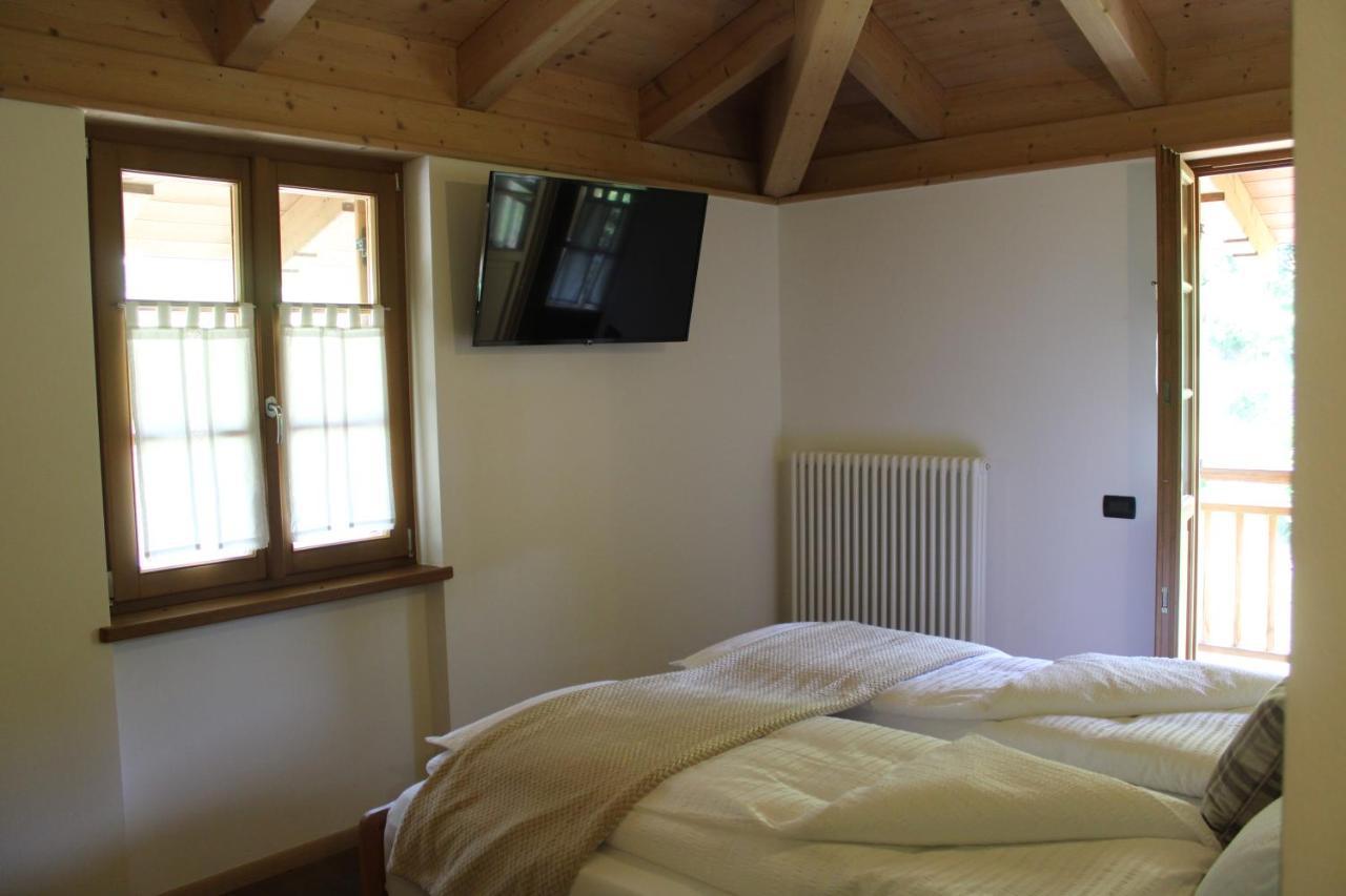 צ'מברה Agriturismo Valfraja מראה חיצוני תמונה